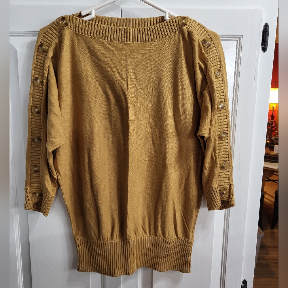 Women's Size Large Limited Sweater